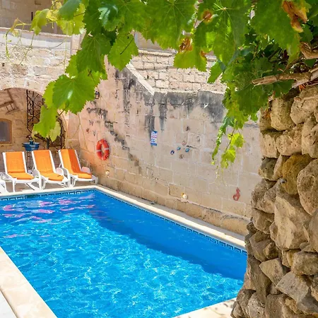 Razzett Matli Country house *